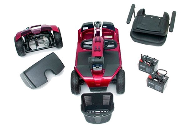 Partes desmontadas del scooter Victory Lux