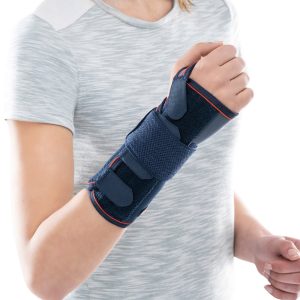 Muñequera de neopreno con férula palmar moldeable y cincha de sujeción