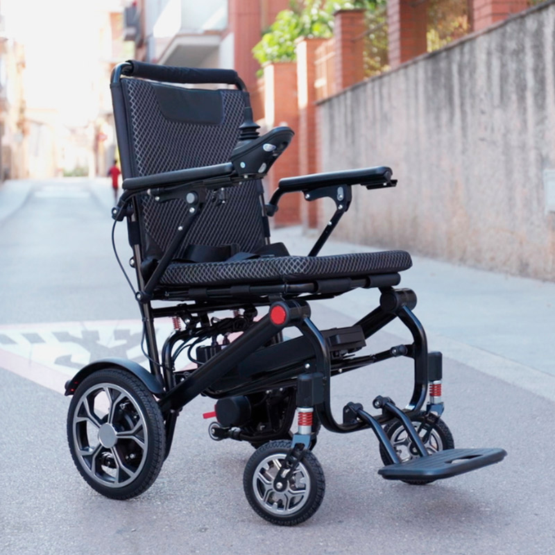 Silla eléctrica super ligera R650 Silla eléctrica ligera R650 en uso urbano