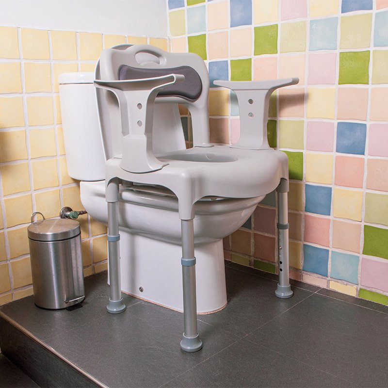 Silla multifuncional 9150 Silla inodoro 9150 colocada sobre el WC como ayuda para el baño