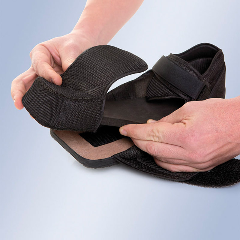 Zapato postoperatorio CP04 Apertura lateral del zapato postoperatorio CP04