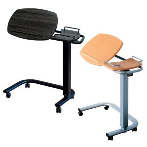 Mesa auxiliar doble plano disponible en acabados roble oscuro y haya
