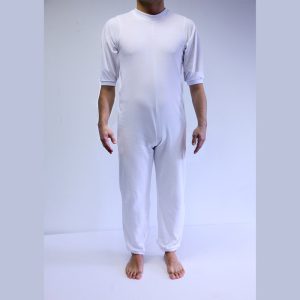 Pijama sanitario con pierna larga, manga corta y cremalleras para pacientes con incontinencia