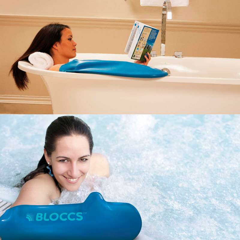 Cubre escayola para brazo Mujer con protector impermeable de brazo en la bañera