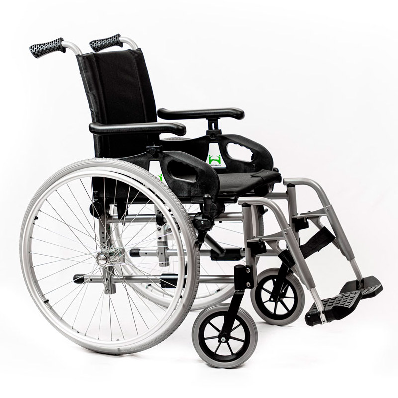 Silla de ruedas Dromos Perspectiva de la silla de ruedas Dromos ligera con reposapiés ajustables