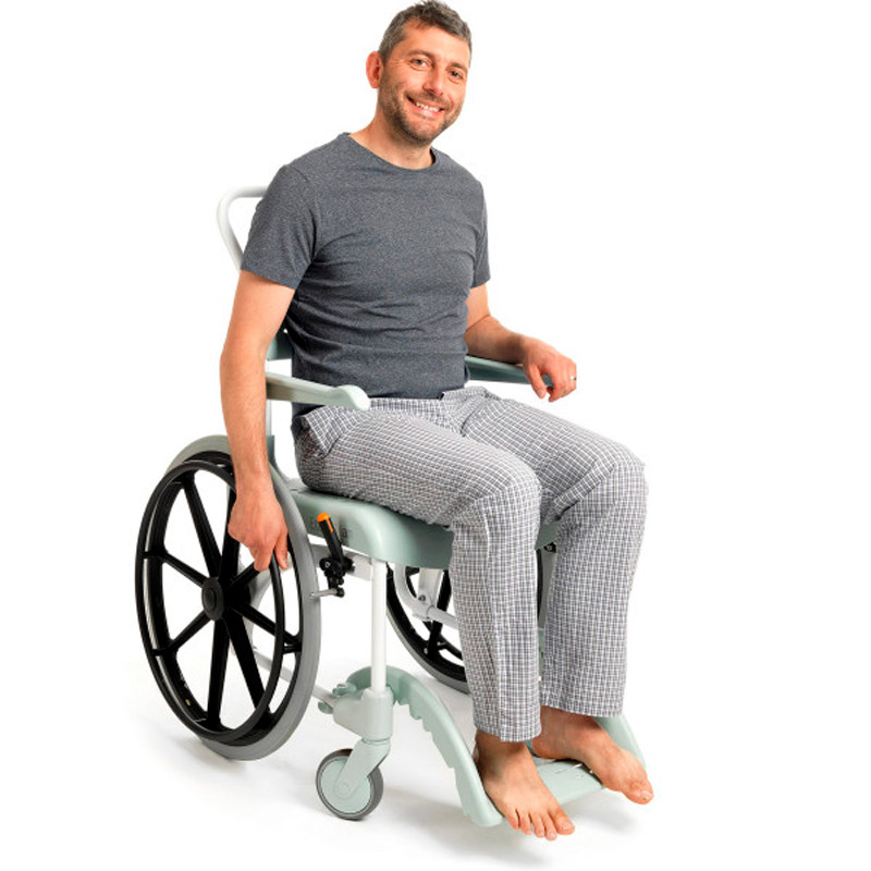 Silla de ducha y WC Clean Silla Clean con ruedas autopropulsables