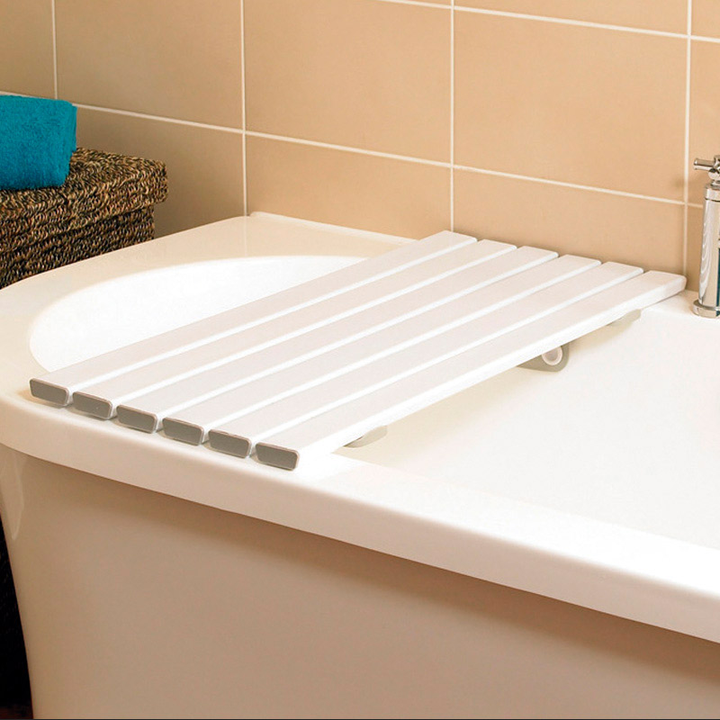 Tabla de bañera extra grande Vista cercana de la tabla de bañera extra grande reforzada