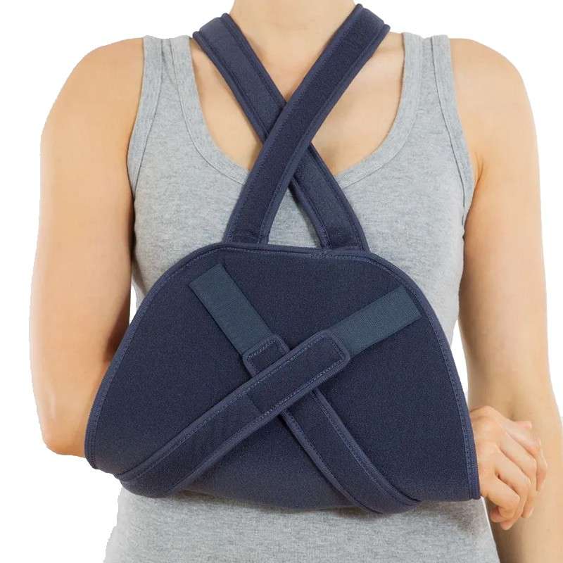 Cabestrillo Medi Shoulder Sling Cabestrillo Medi Shoulder Sling con banda envolvente para inmovilización del hombro