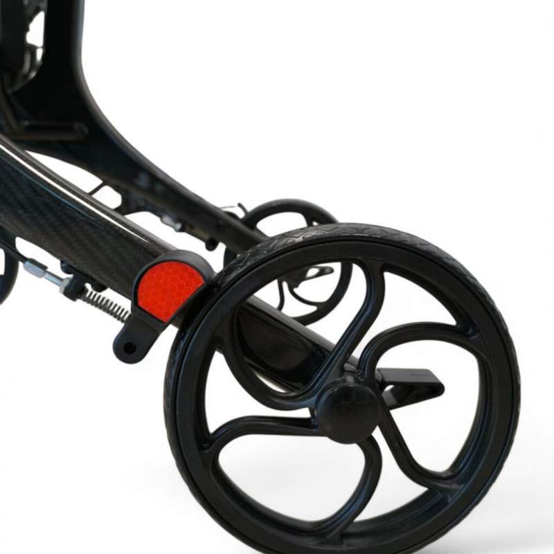 Rollator Karbon Detalle de la rueda antipinchazos de 20 cm del andador Rollator Karbon