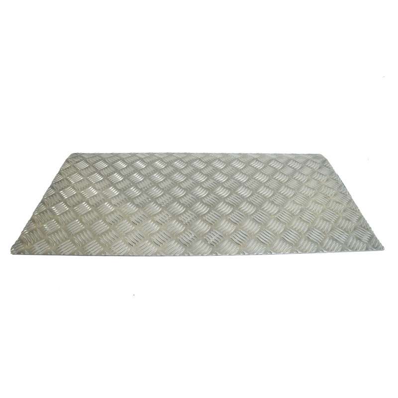 Rampa portátil simple Rampa portátil simple para salvar escalones, fabricada en acero inoxidable